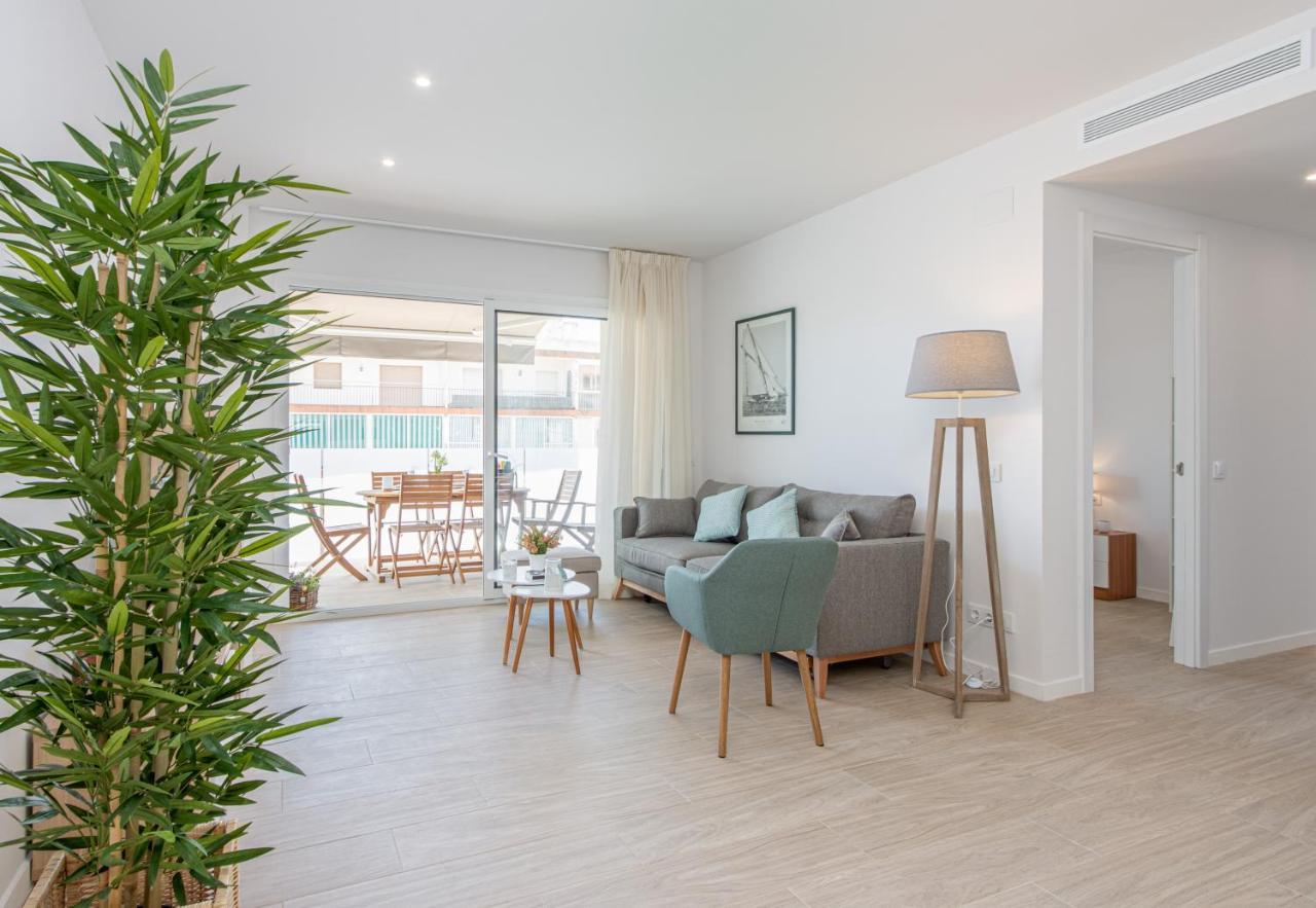M A R I V E N T Suite With Bathroom And Terrace 50 M2 Росас Экстерьер фото
