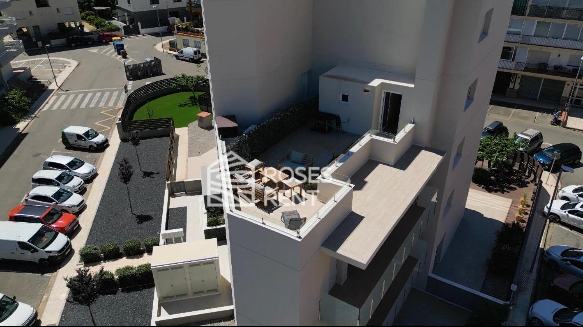 M A R I V E N T Suite With Bathroom And Terrace 50 M2 Росас Экстерьер фото